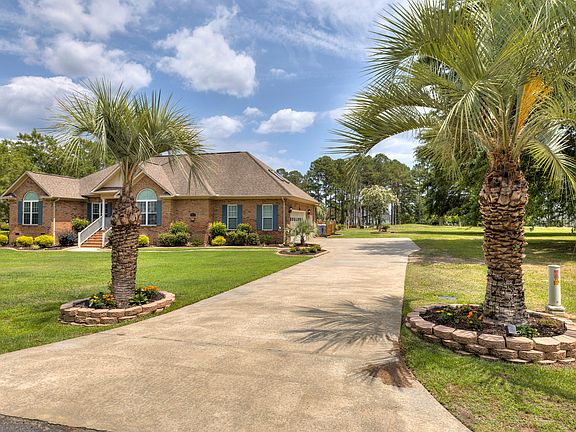5th image of 18 Lake Arbu Dr