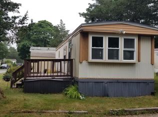 11 5th St #11, Pocasset, MA 02559