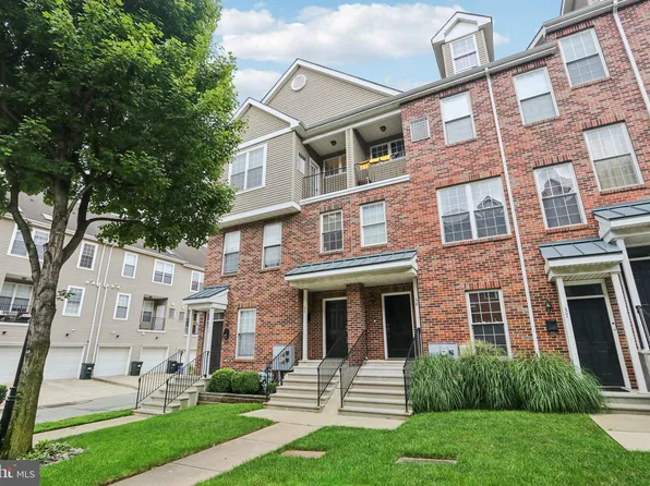 39 Brewerytown Ct, Philadelphia, PA 19121