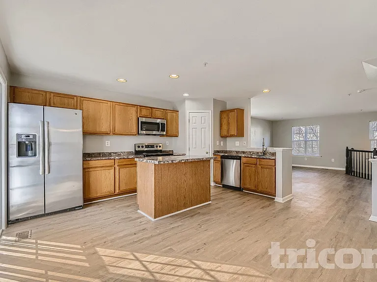 4112 Brown Bark Cir — Photo 2