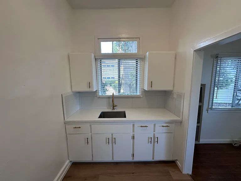 1509 Fair Oaks Ave #B — Photo 1