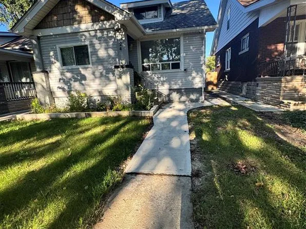 1124 Janette Ave Room 2, Windsor, ON N9A 5A5