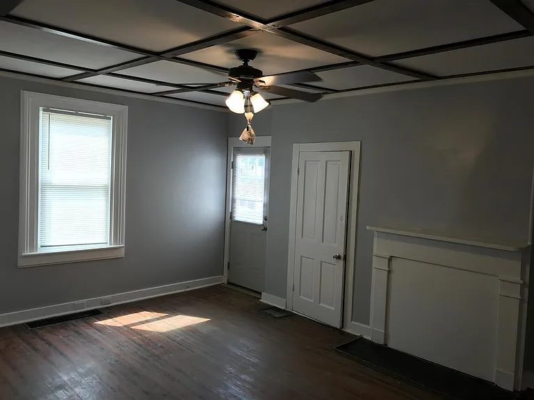 160 Gray St — Photo 13