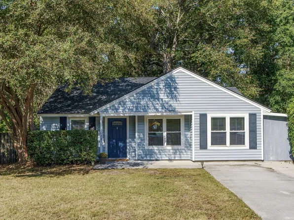 1083 Oakcrest Dr, Charleston, SC 29412