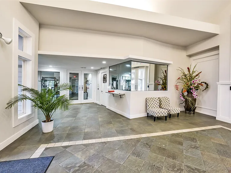 13719 Rolling River Ln — Photo 34