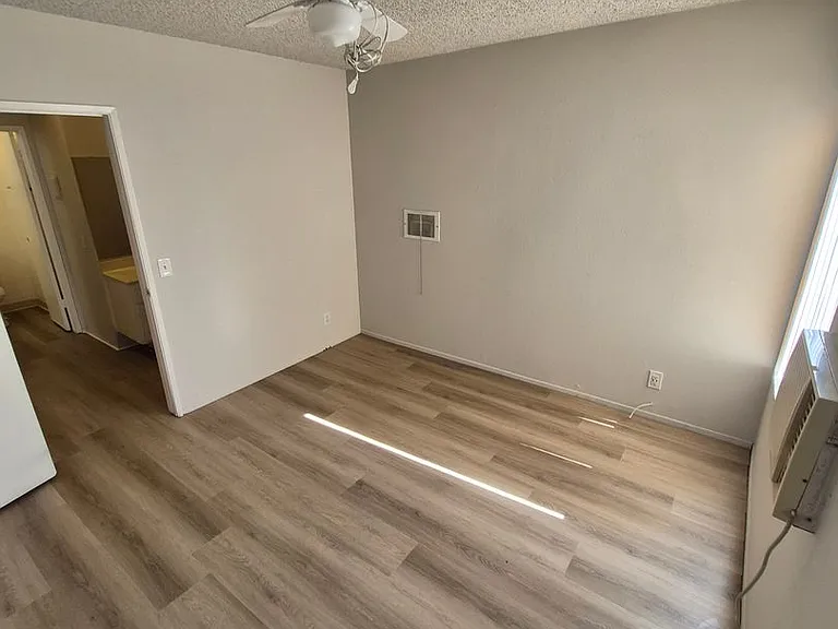 1130 W. San Bernardino Rd — Photo 33