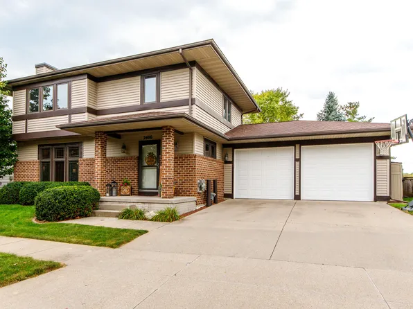 2406 Camden Dr, Ames, IA 50010