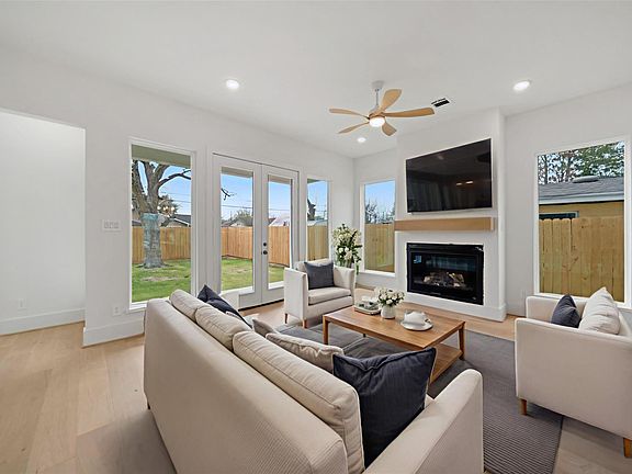 5th image of 8521 Friendship Rd