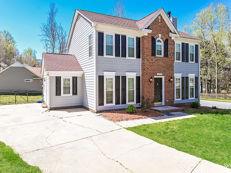 11350 Clayford Rdg — Photo 2
