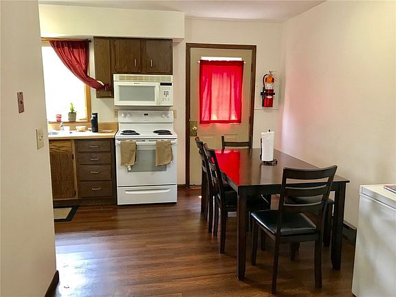 5th image of 220 Bowman Lane SW #1-2