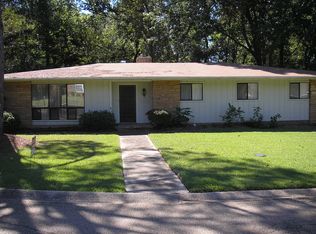 522 E Leake St, Clinton, MS 39056