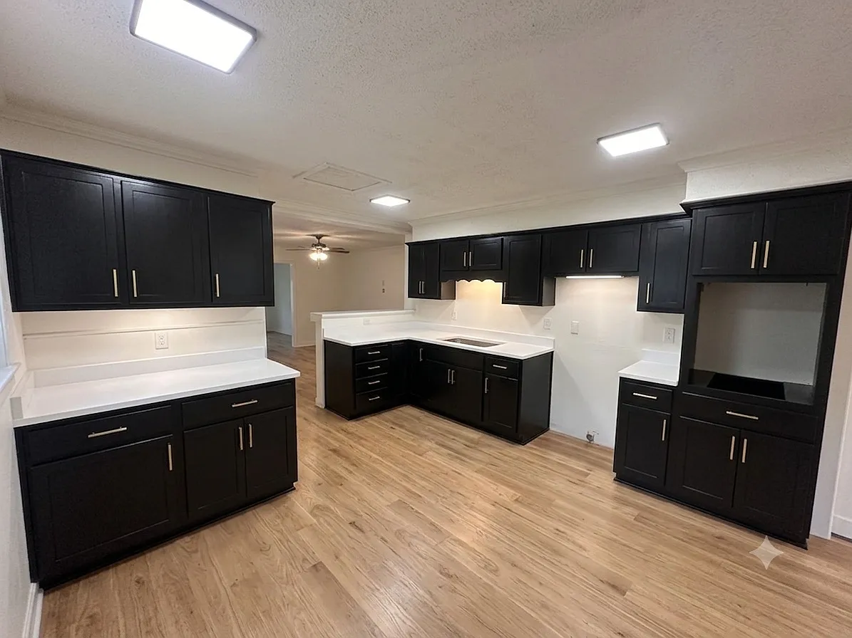 3 bed, 2200 sqft, $1,800 — Photo 2