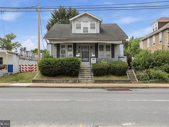 3rd image of 625 S 2nd St #11
