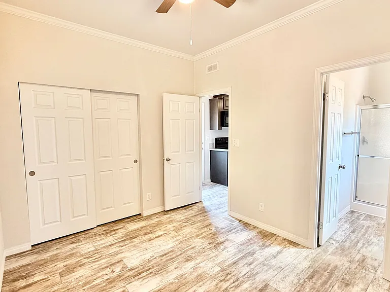 1727 S Hill Ave — Photo 10
