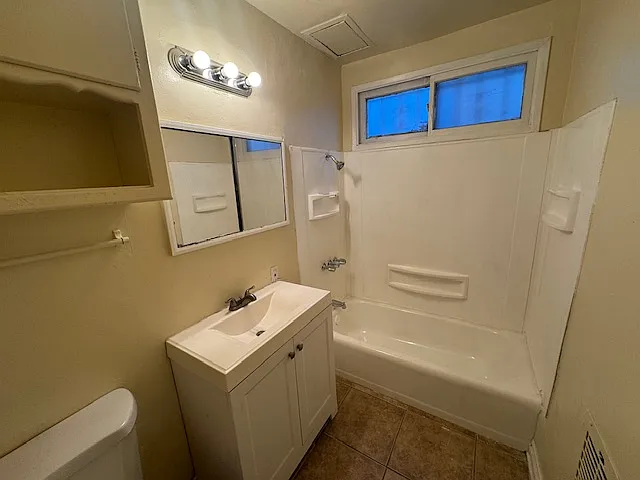 2613 W Imperial Hwy #2 — Photo 7