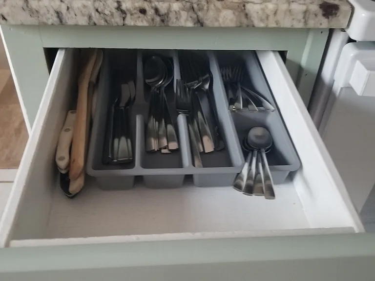 New stainless flatware set