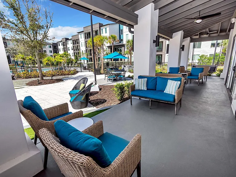 AVLI AT CROSSTOWN CENTER APARTMENTS — Photo 14