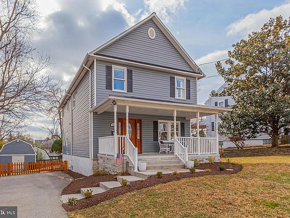2nd image of 205 Croydon Ave