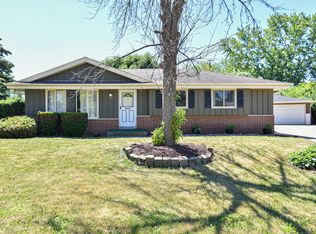 3731 W Mangold Ave, Greenfield, WI 53221