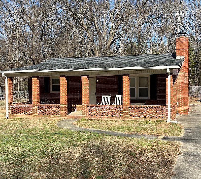 1st image of 3502 Sanford Ln