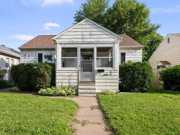 2423 W Locust St, Davenport, IA 52804