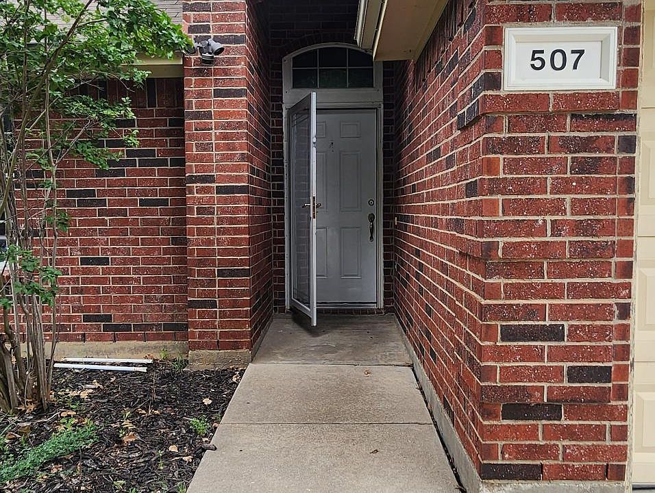 1st image of 507 Calvary Dr