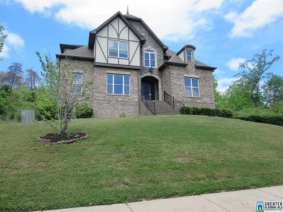 1st image of 824 Vanessa Dr