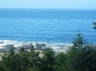 26 Shaker Rd, Whitethorn, CA 95589