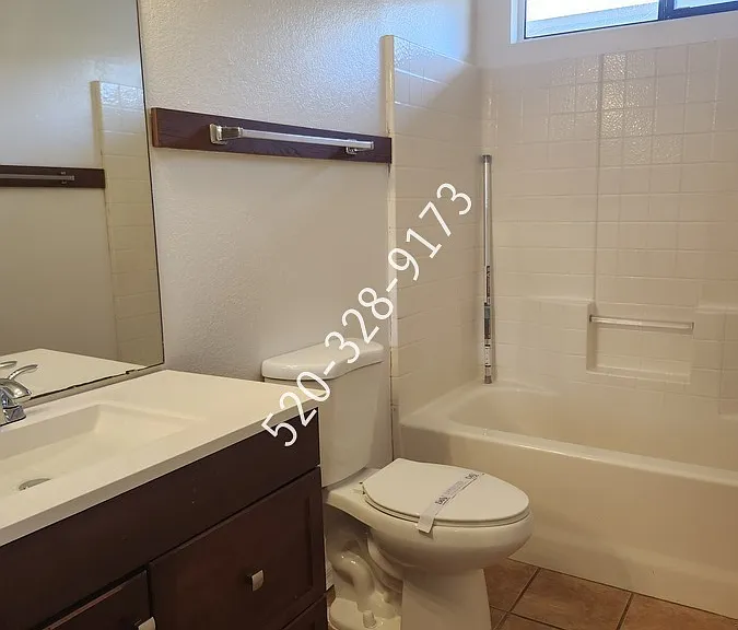 1616 W Wood Crest Ct — Photo 10