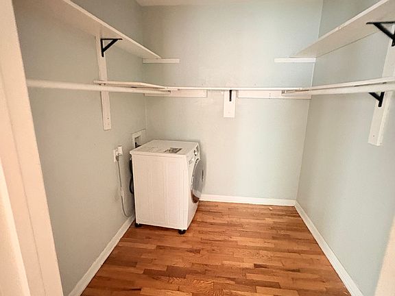 4th image of 2539 Vera Ave APT 2