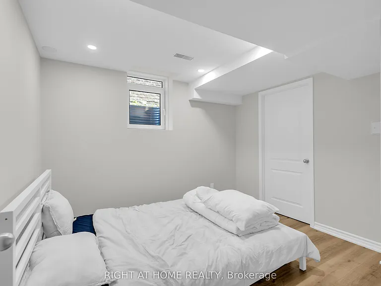 2029 Westmount Dr — Photo 28