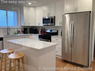 216 Norfolk St #1, Cambridge, MA 02139