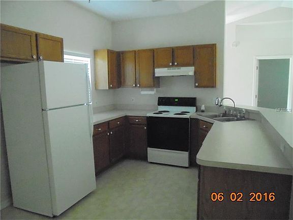 4th image of 1013 Embrun Ct
