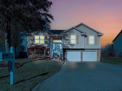 402 NW Orion Dr, Grain Valley, MO, 64029