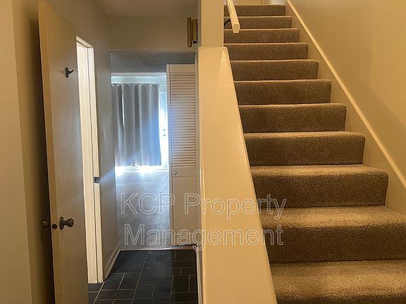 2nd image of 2820 S O St