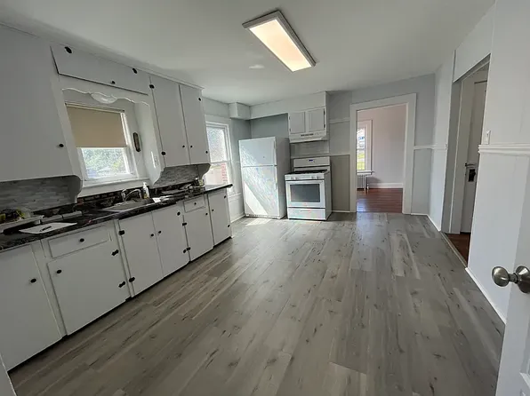 (undisclosed Address), Westfield, MA 01085