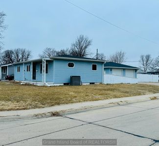 512 E 19th St, Grand Island, NE, 68801