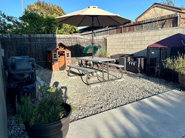 114 E Reeve St #B, Compton, CA 90220