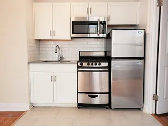 Rented by Hillel Realty Group