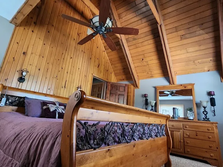 2825 Spring Lake Rd SW — Photo 8