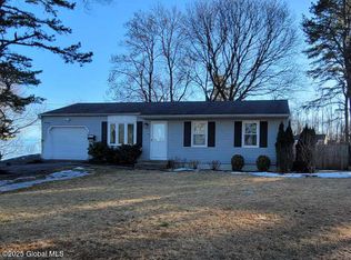 2732 Maida Ln, Schenectady, NY 12306