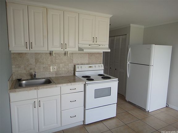3rd image of 2211 Ala Wai Blvd APT 2103