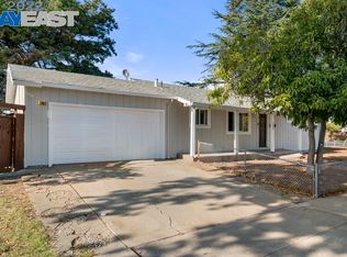 7067 Mayhews Landing Rd, Newark, CA 94560