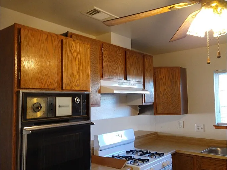 212 Bradshaw Way — Photo 2