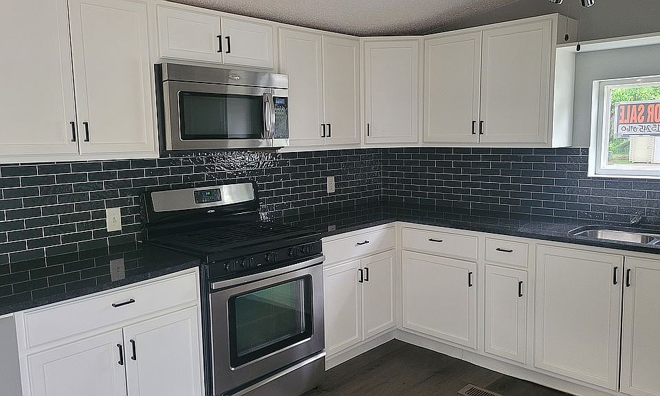 1st image of 16 Shannon Dr #116