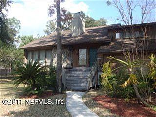 2nd image of 271 Glenlyon Dr