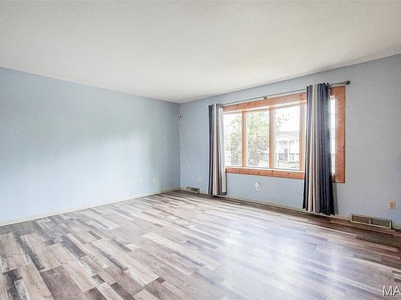 2nd image of 1313 Highland Dr
