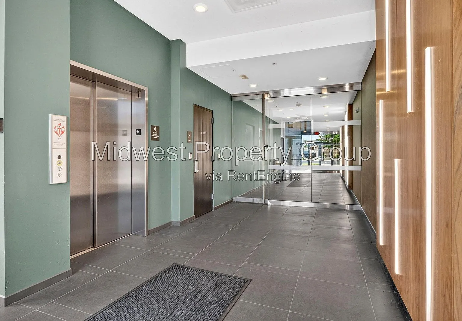 2 bed, 1.0 bath, 755 sqft, $1,150 — Photo 1
