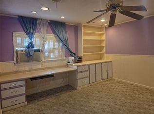 2617 NW Loraine St, Fort Worth, TX 76106