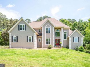 871 Bo Bo Banks Rd, Grantville, GA 30220